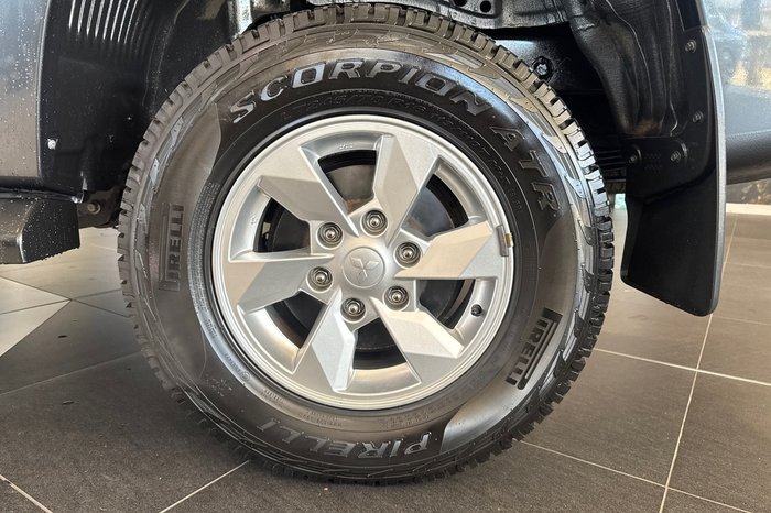 2023 Mitsubishi Triton GLX+