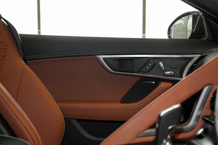 2021 Jaguar F-TYPE R-Dynamic