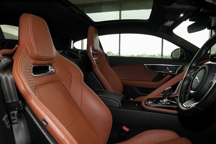 2021 Jaguar F-TYPE R-Dynamic