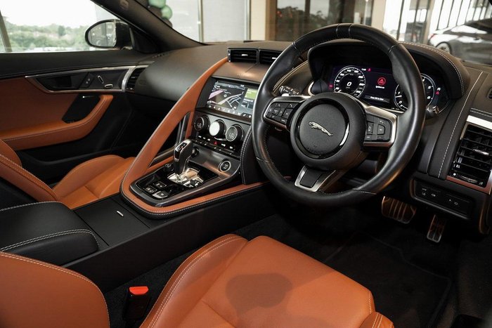 2021 Jaguar F-TYPE R-Dynamic