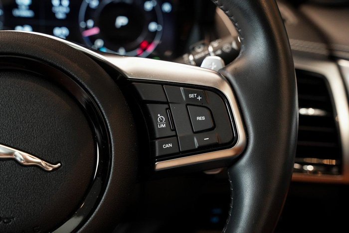 2021 Jaguar F-TYPE R-Dynamic