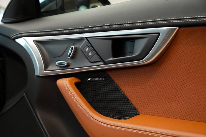 2021 Jaguar F-TYPE R-Dynamic