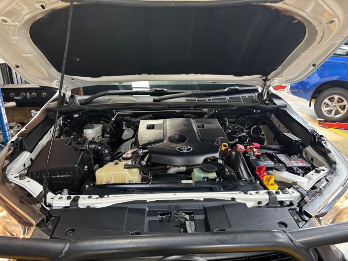 2022 Toyota Hilux SR