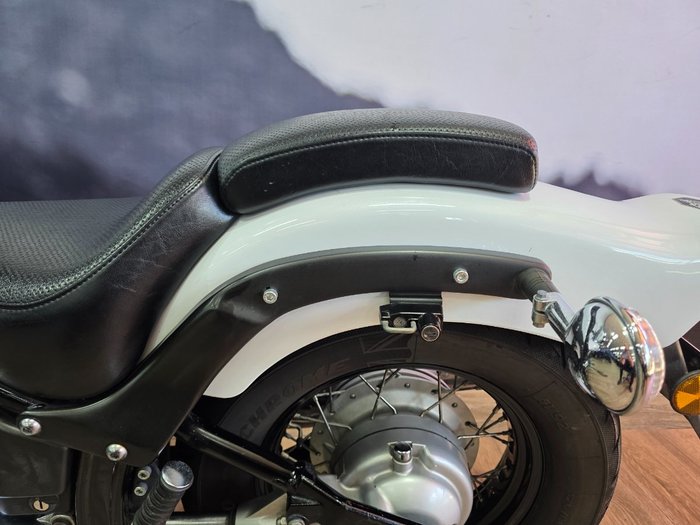 2016 Yamaha XVS650 V-STAR CUSTOM WHITE