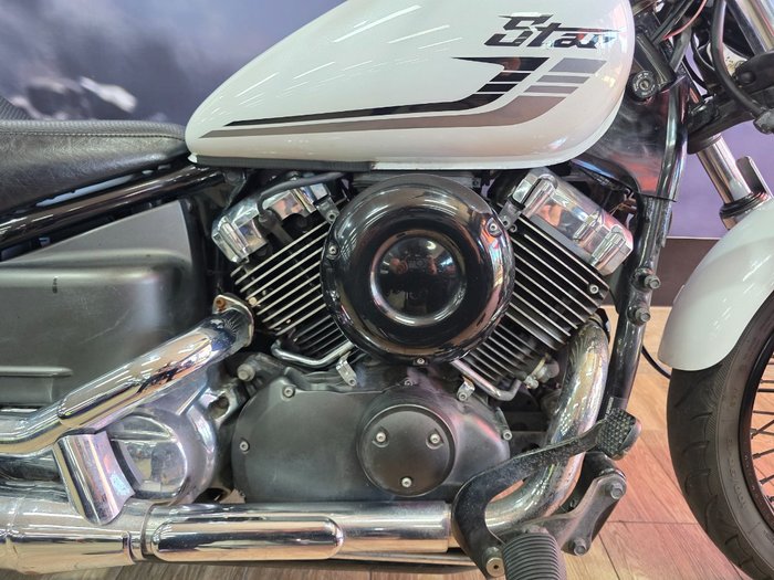 2016 Yamaha XVS650 V-STAR CUSTOM WHITE