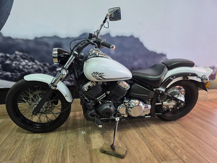 2016 Yamaha XVS650 V-STAR CUSTOM WHITE
