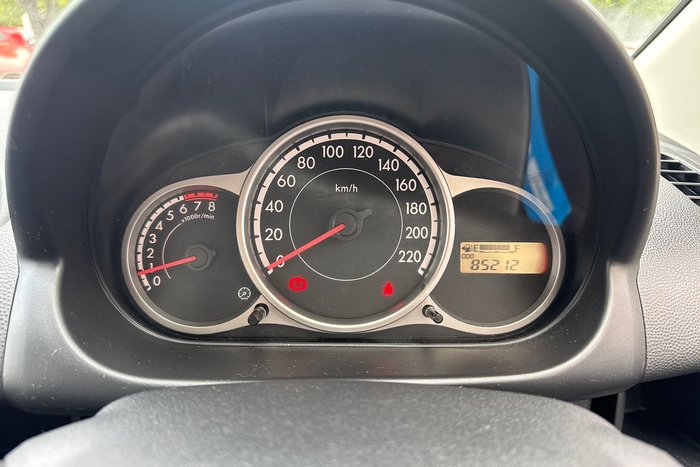 2014 Mazda 2 Neo Sport