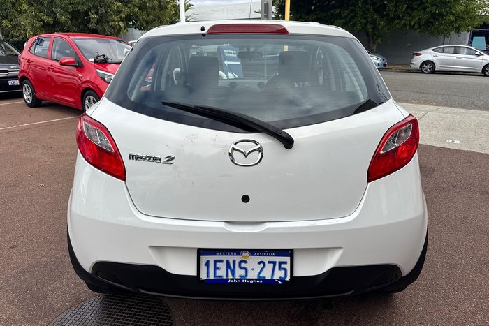 2014 Mazda 2 Neo Sport