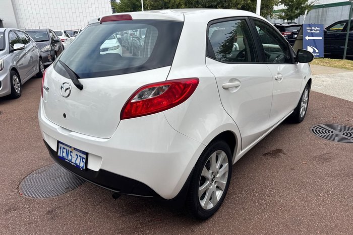 2014 Mazda 2 Neo Sport