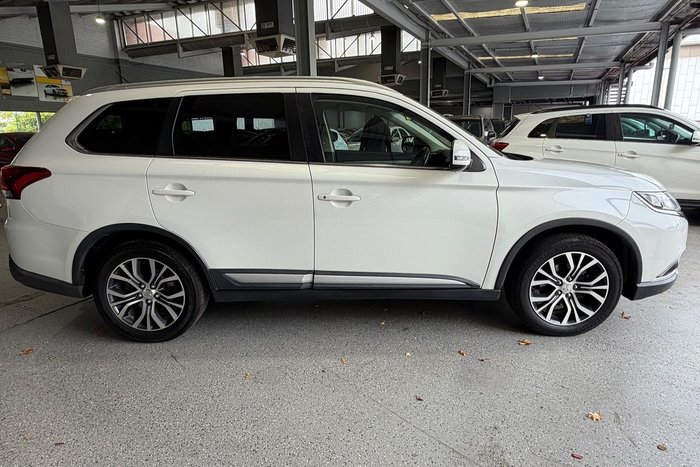 2015 Mitsubishi Outlander LS