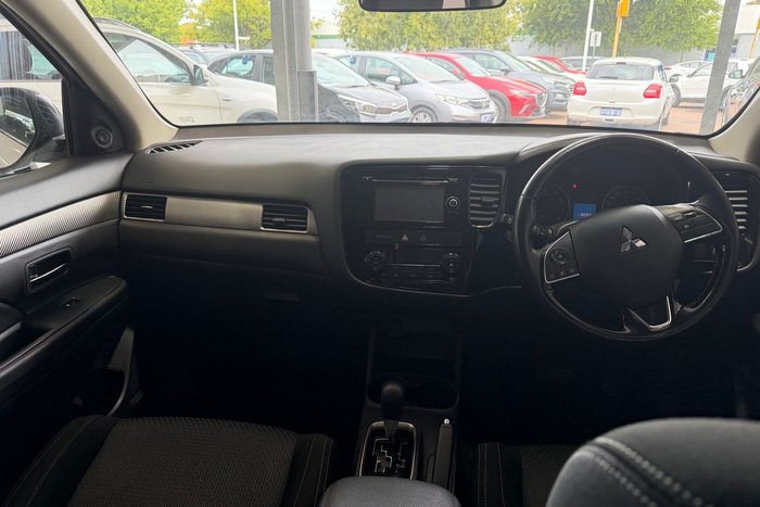 2015 Mitsubishi Outlander LS