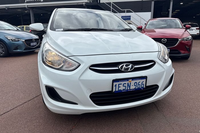 2015 Hyundai Accent Active
