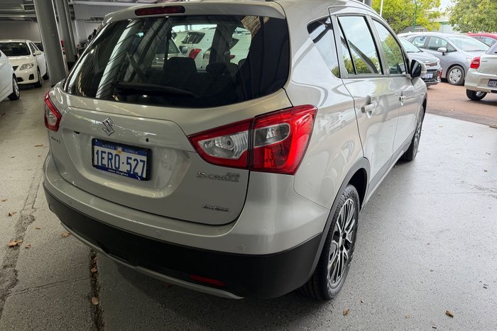 2014 Suzuki S-Cross GLX