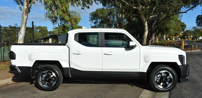 2025 Kia Tasman SX+