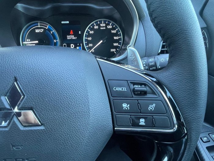 2023 Mitsubishi Eclipse Cross PHEV XLS PLUS