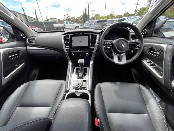 2024 Mitsubishi Pajero Sport Exceed