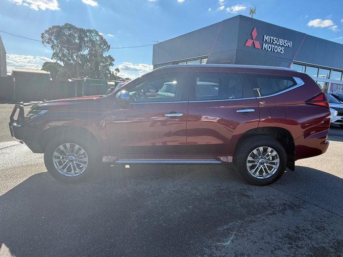 2022 Mitsubishi Pajero Sport GLX