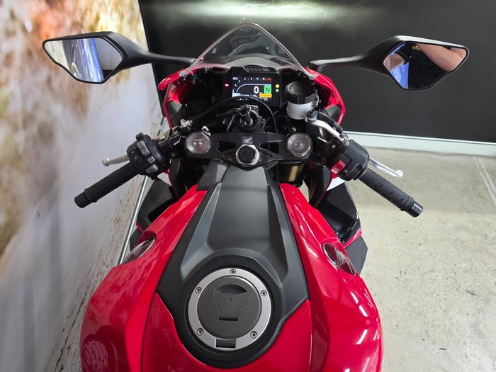 2017 Honda CBR1000RR (FIREBLADE) SP ABS RED