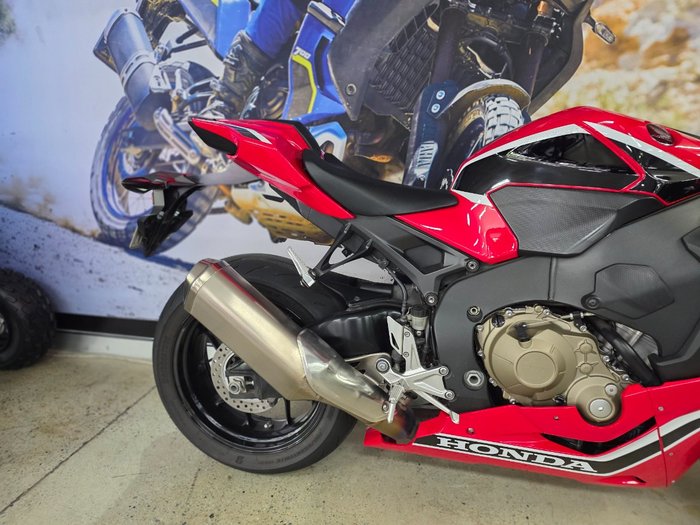 2017 Honda CBR1000RR (FIREBLADE) SP ABS RED