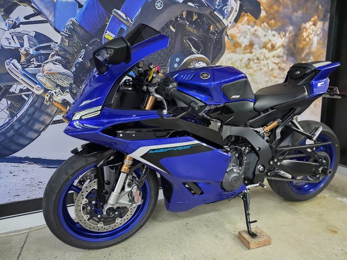 2025 Yamaha YZF-R9 BLUE