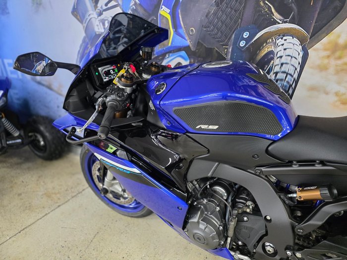 2025 Yamaha YZF-R9 BLUE