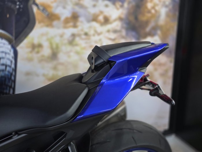2025 Yamaha YZF-R9 BLUE