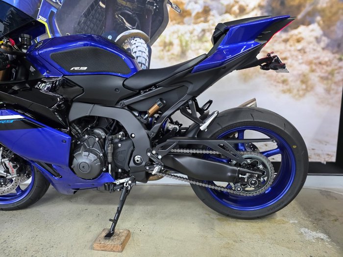 2025 Yamaha YZF-R9 BLUE