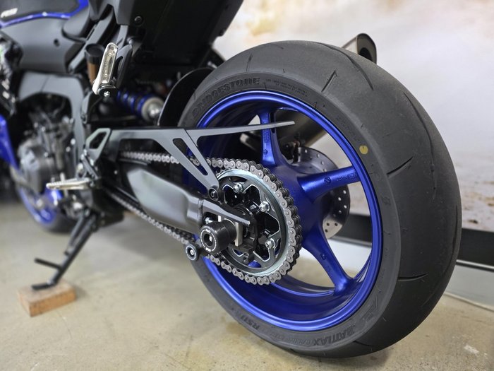 2025 Yamaha YZF-R9 BLUE