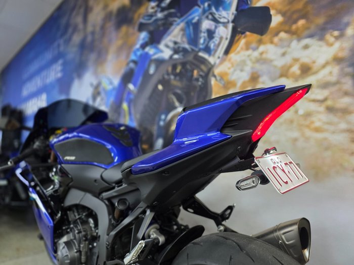 2025 Yamaha YZF-R9 BLUE