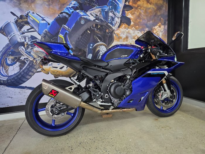 2025 Yamaha YZF-R9 BLUE