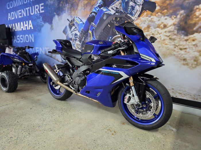 2025 Yamaha YZF-R9 BLUE