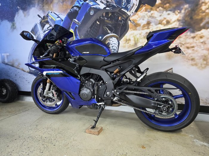 2025 Yamaha YZF-R9 BLUE
