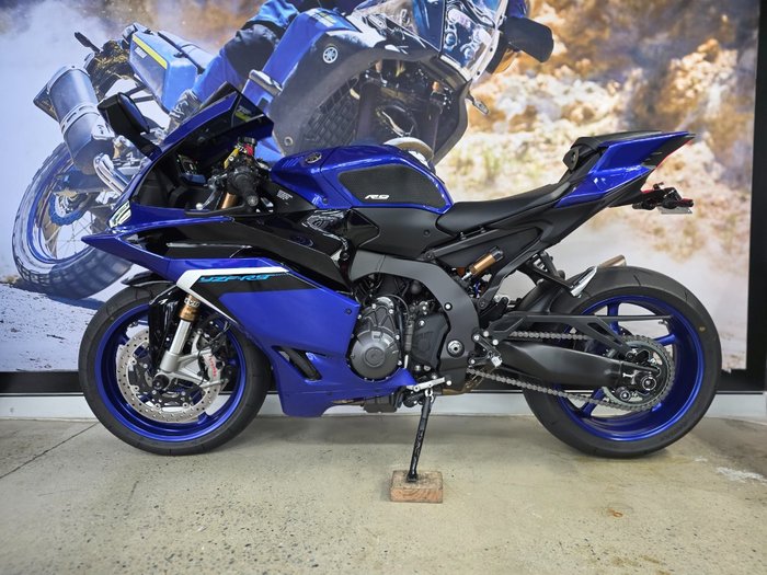 2025 Yamaha YZF-R9 BLUE