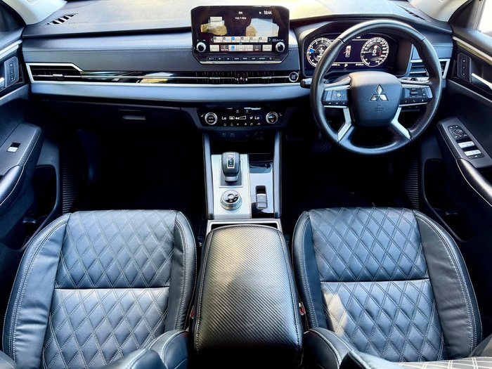 2021 Mitsubishi Outlander Exceed