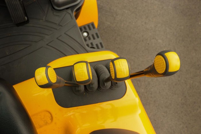 2026 Hyundai 25Le7u Yellow