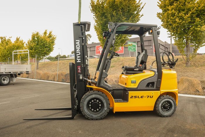 2026 Hyundai 25Le7u