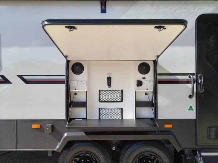 2026 Traveller Destination Track 20