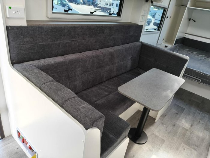 2026 Traveller Destination Track 20