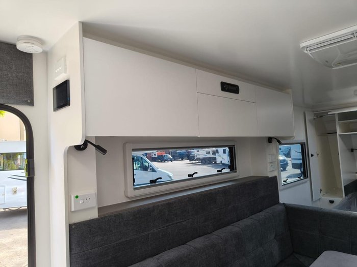 2026 Traveller Destination Track 20