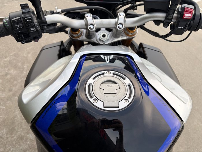 2017 Yamaha MT-10SP Silver