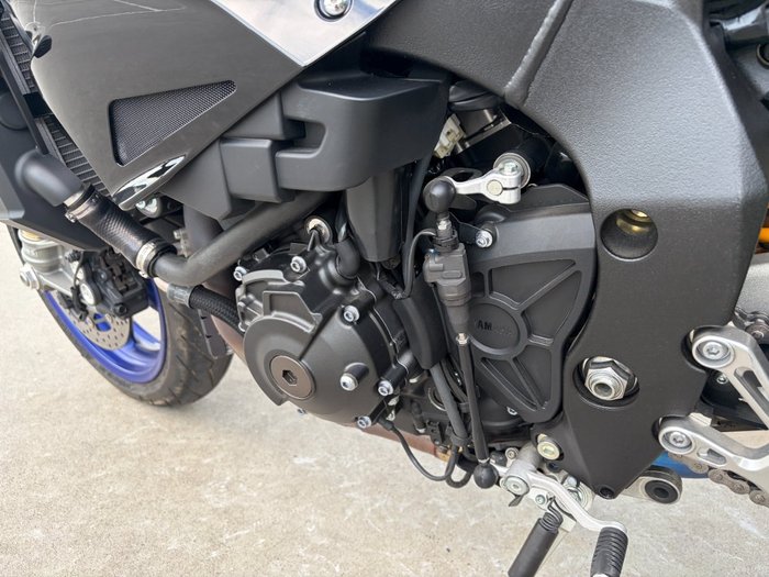 2017 Yamaha MT-10SP Silver