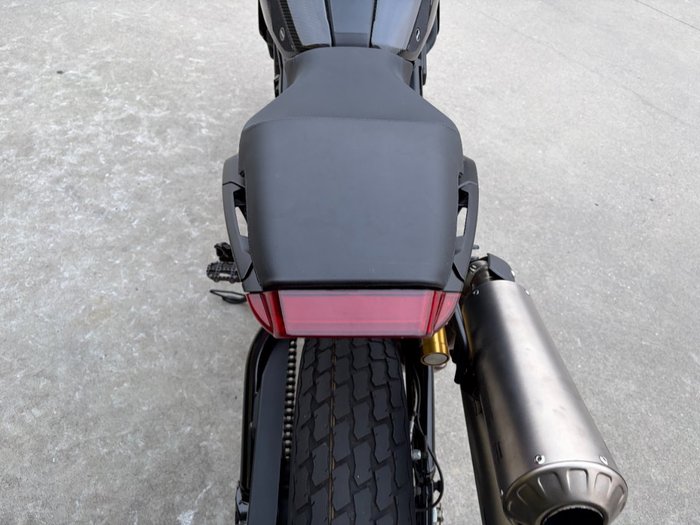 2019 Indian FTR 1200 S RED STEEL GRAY Red