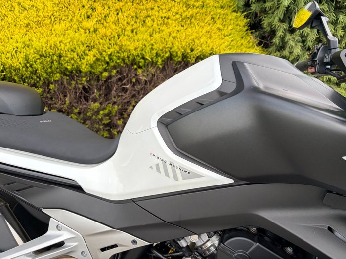 2023 CFMOTO NK SPORT Black