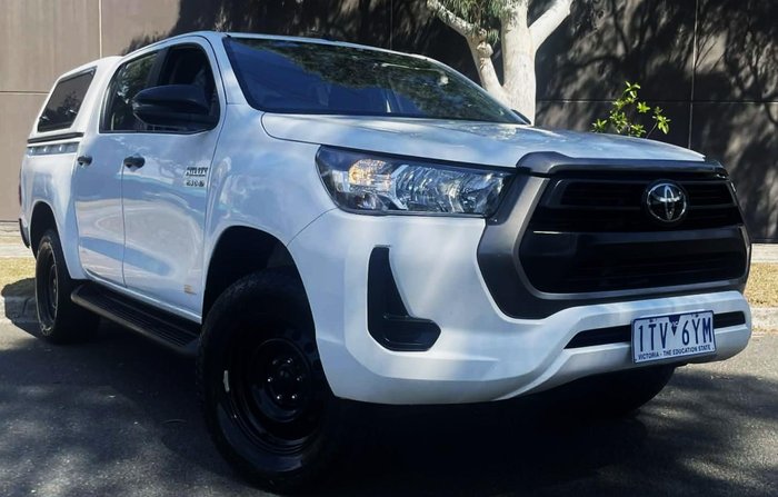 2021 Toyota Hilux SR