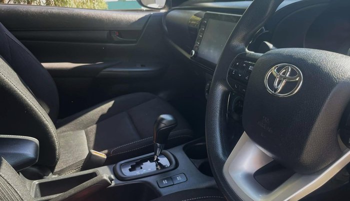 2021 Toyota Hilux SR