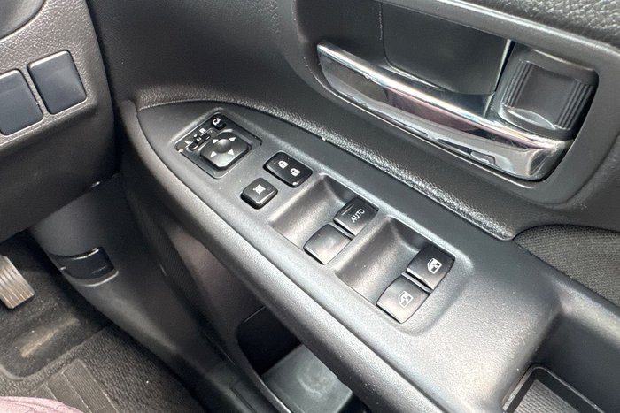 2017 Mitsubishi Outlander LS