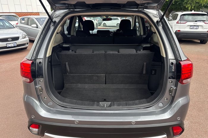 2017 Mitsubishi Outlander LS