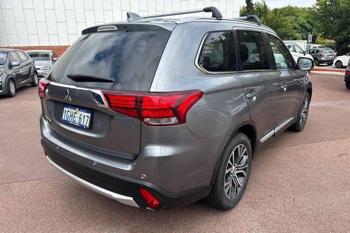 2017 Mitsubishi Outlander LS
