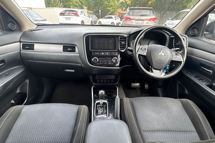 2017 Mitsubishi Outlander LS