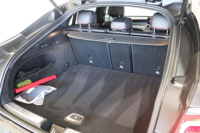 2023 Mercedes-Benz GLC-Class GLC300